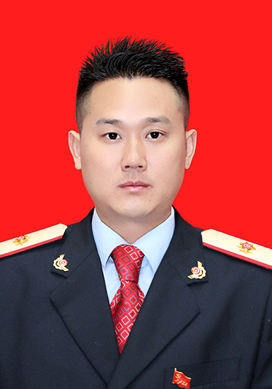 陈练证件照（内江市委宣传部供图）