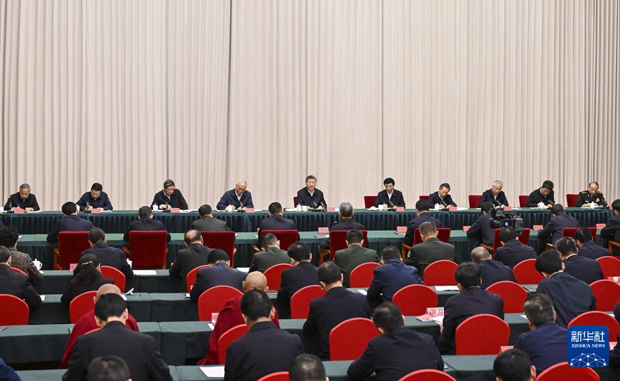 习近平听取西藏自治区党委和政府工作汇报